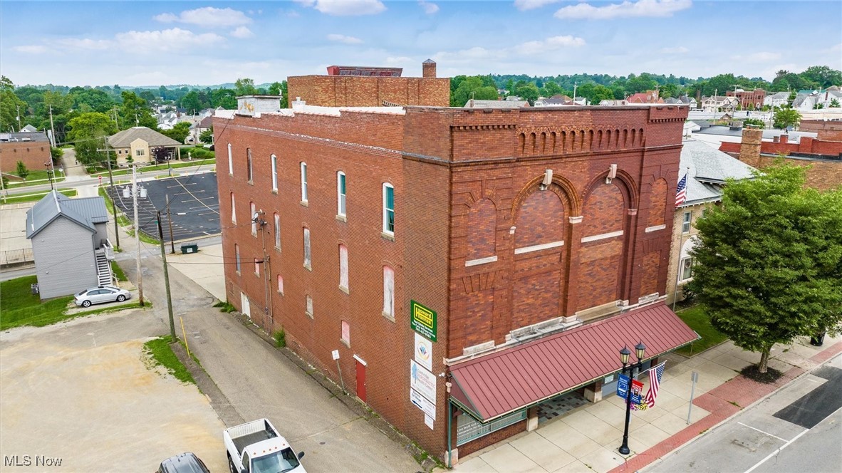 927 Wheeling Avenue Property Photo 1
