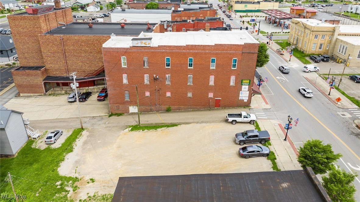 927 Wheeling Avenue Property Photo 4