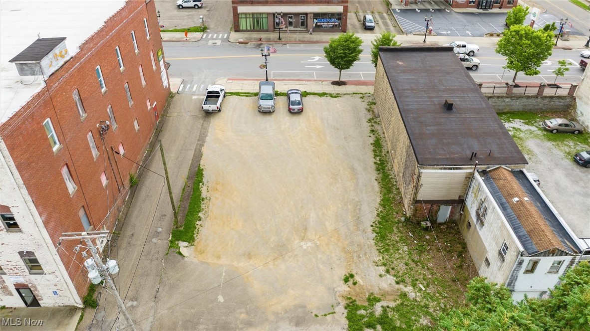 927 Wheeling Avenue Property Photo 7