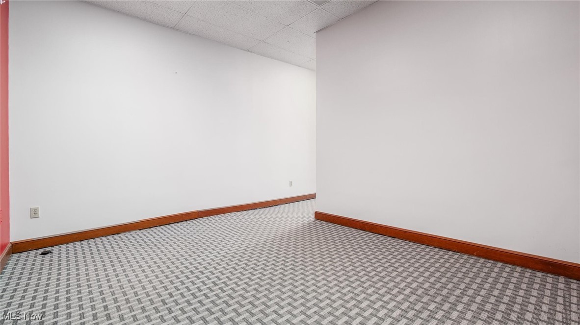927 Wheeling Avenue Property Photo 12