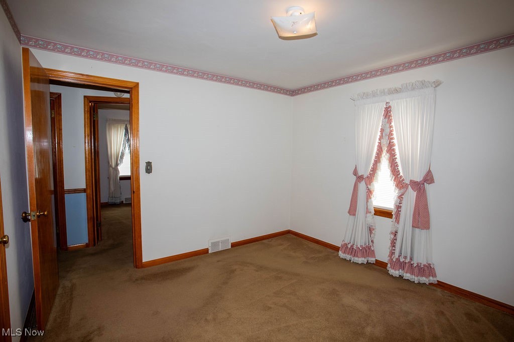 200 Helena Drive Property Photo 11