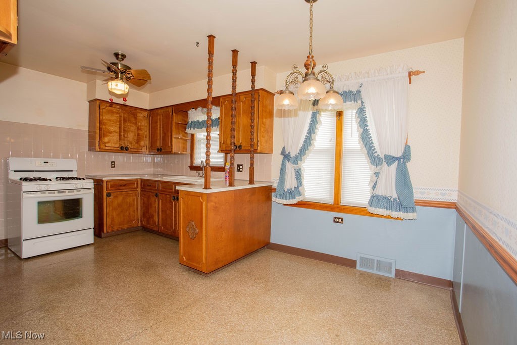 200 Helena Drive Property Photo 17