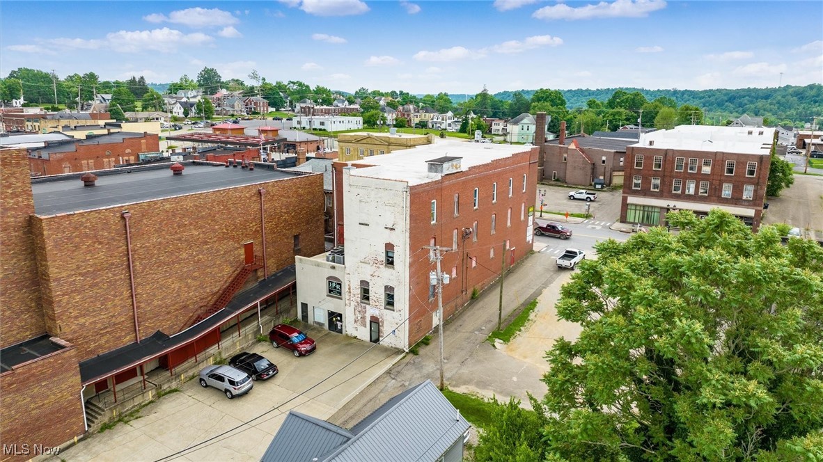 927 Wheeling Avenue 102 Property Photo 2