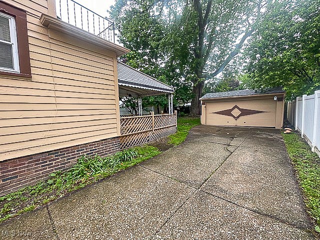 3622 W 148th Street Property Photo 3