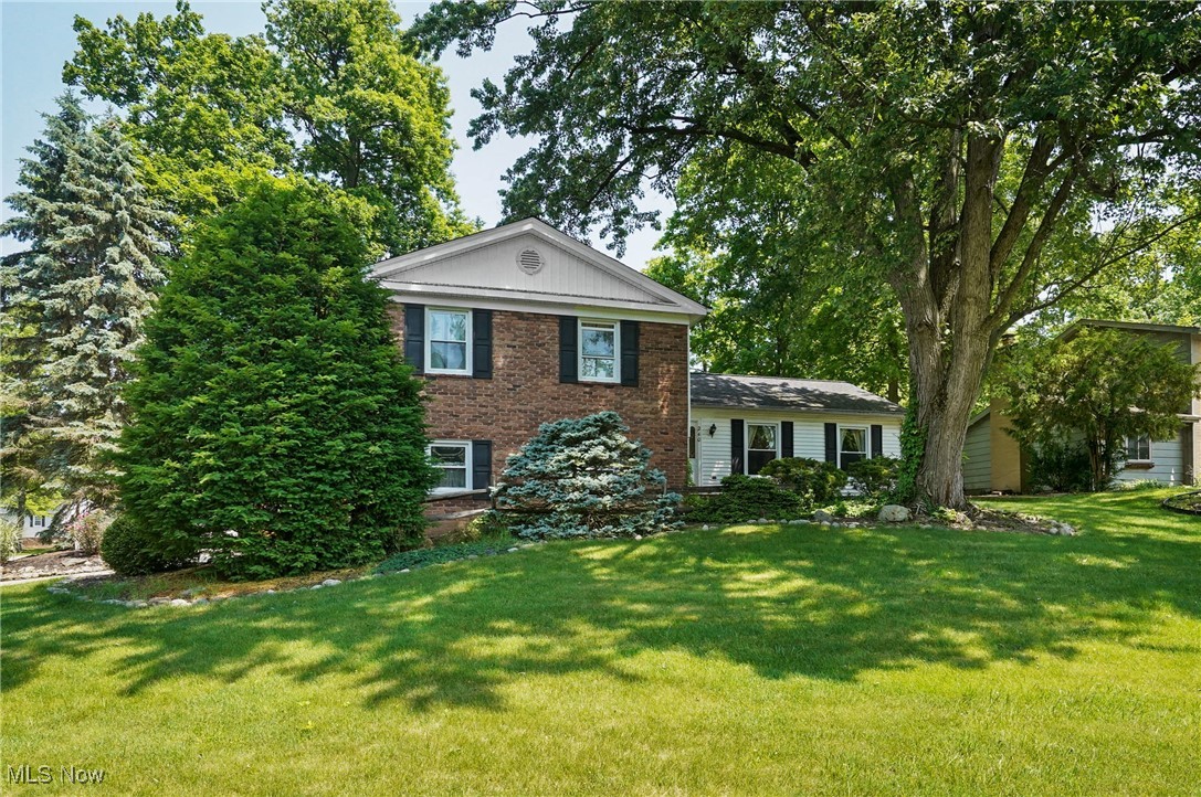 240 S Park Drive Property Photo 1