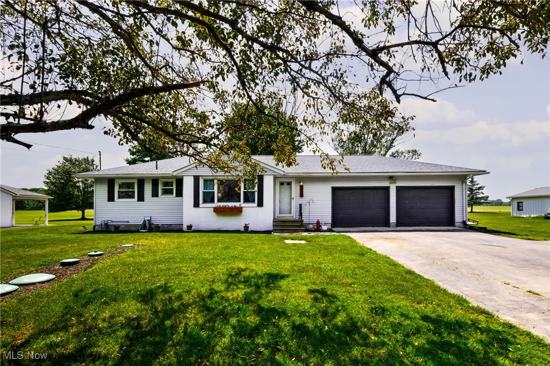 6699 Youngstown Conneaut Road Property Photo 1