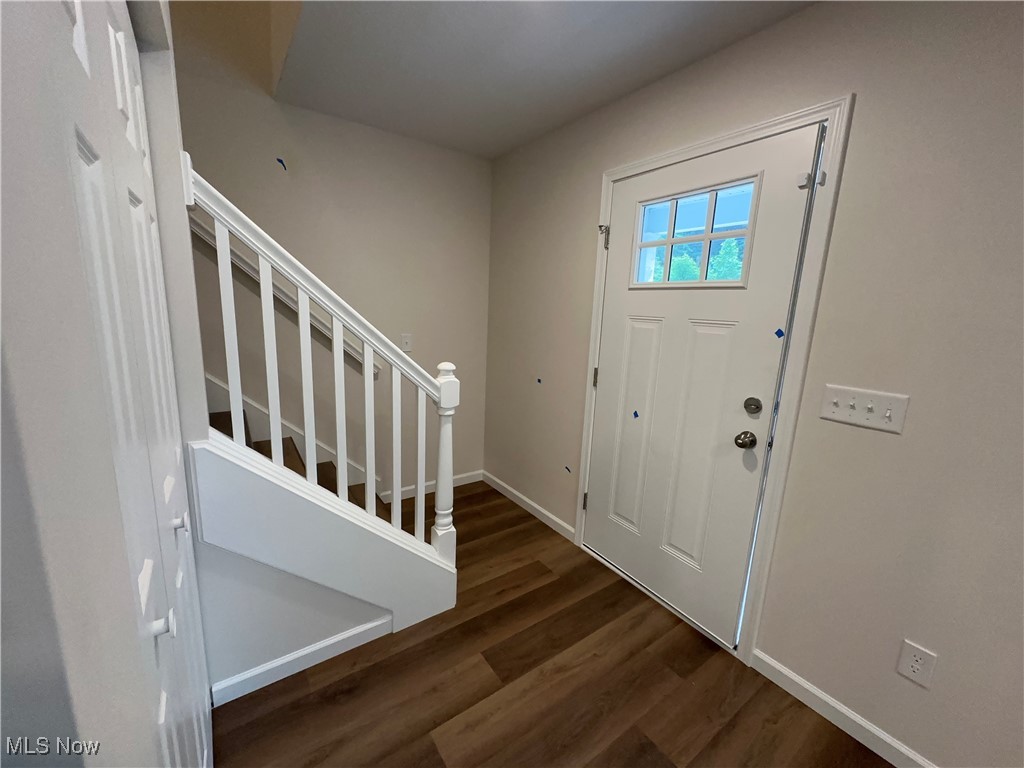1048 Cliff View Street Property Photo 8