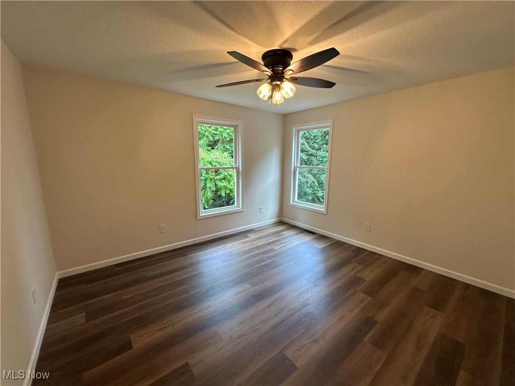 1048 Cliff View Street Property Photo 13
