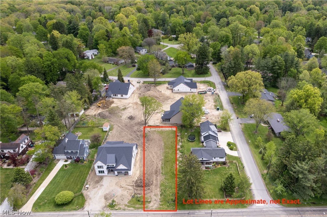 15813 Hemlock Road Property Photo 2