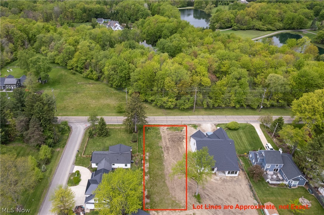 15813 Hemlock Road Property Photo 4