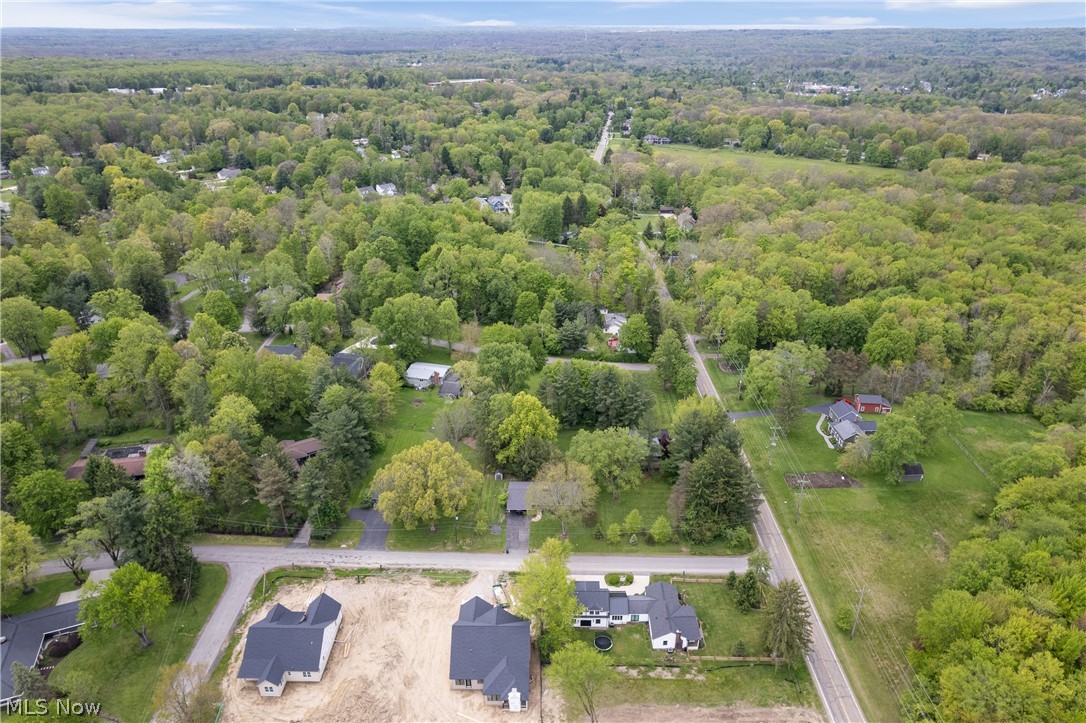 15813 Hemlock Road Property Photo 10