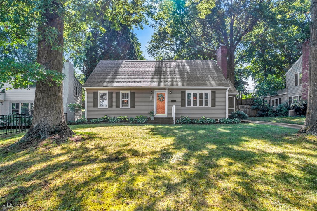 405 Mineola Avenue Property Photo 1