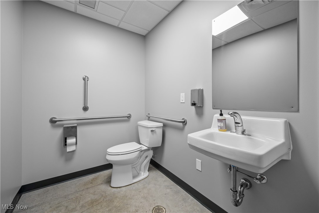 19 Fort Monroe Pky Property Photo 22