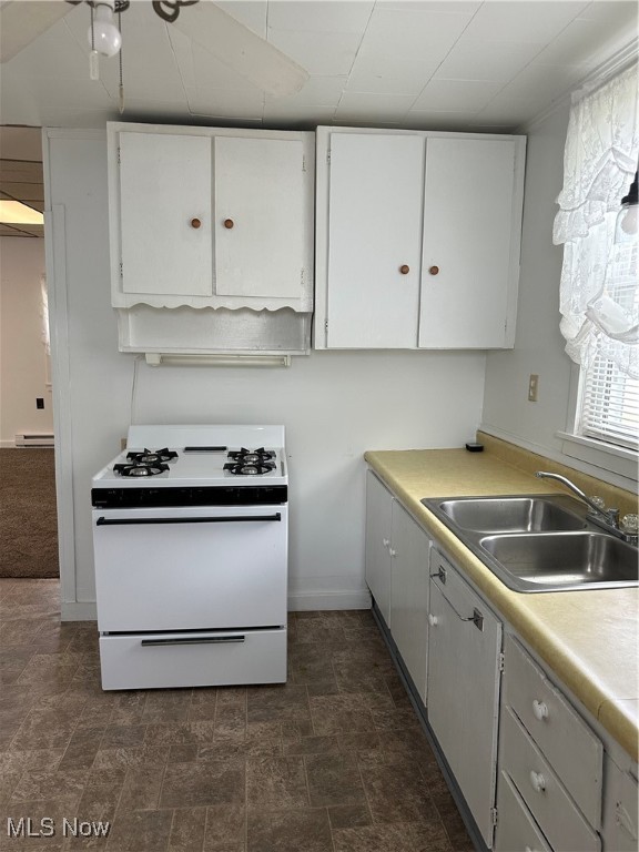 208 Center Street Property Photo 29