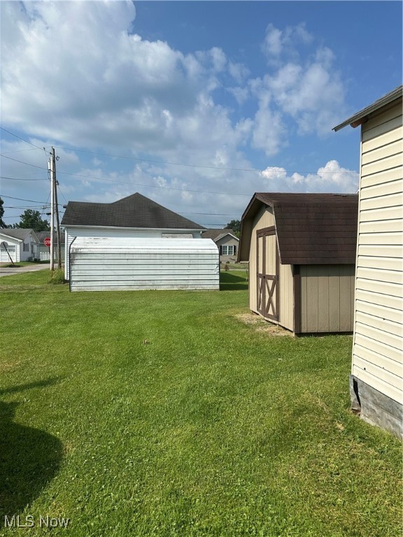 208 Center Street Property Photo 39