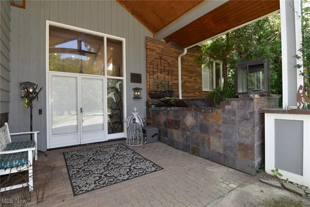 30700 Ainsworth Drive Property Photo 3
