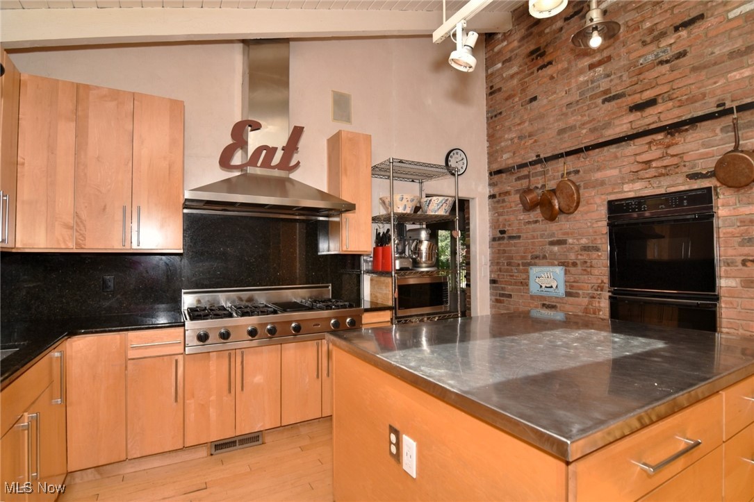 30700 Ainsworth Drive Property Photo 13