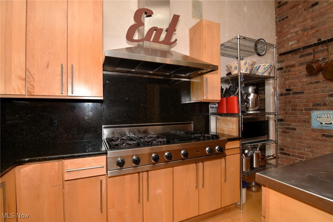 30700 Ainsworth Drive Property Photo 14