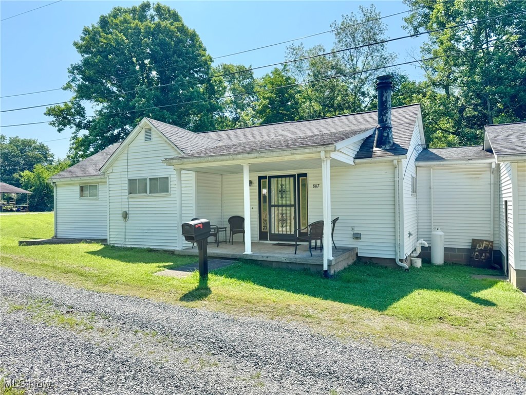 807 Lower Pine Street Property Photo 1