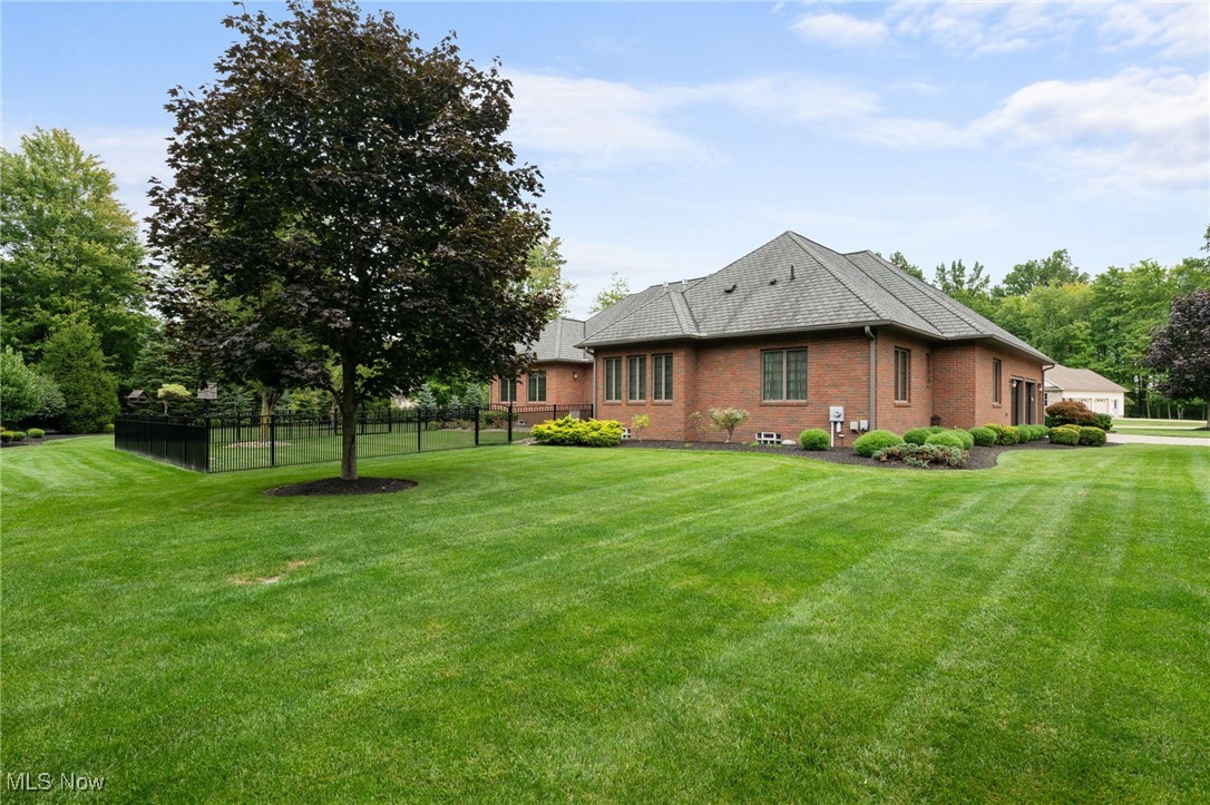4453 Darlington Court Property Photo 5