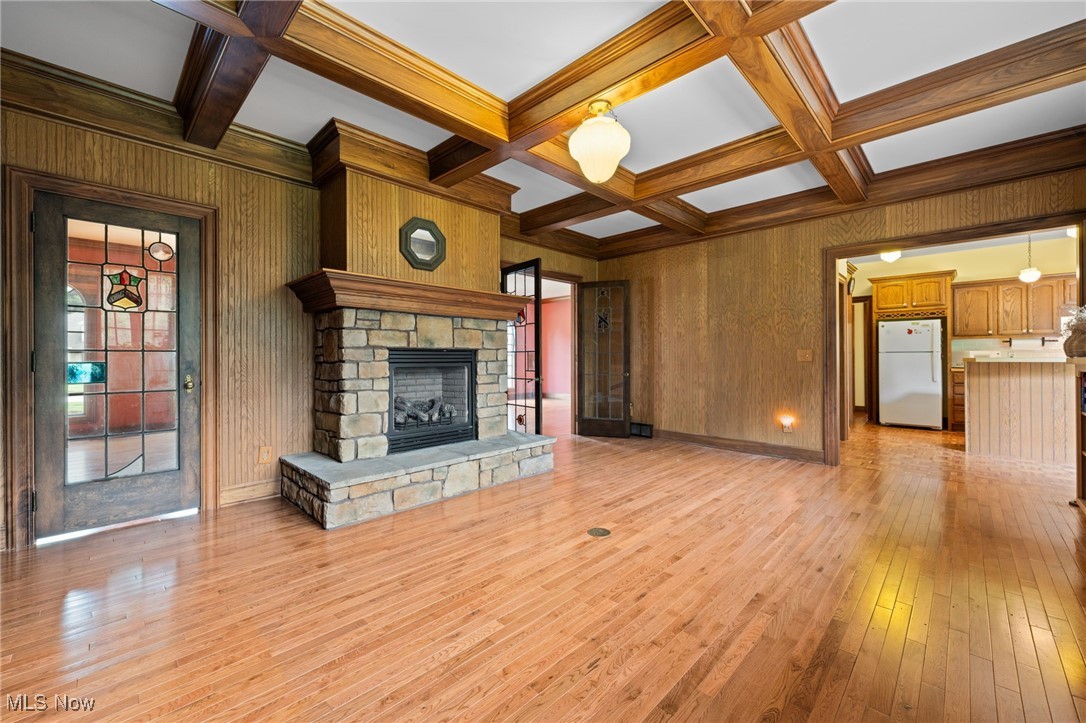 4453 Darlington Court Property Photo 6