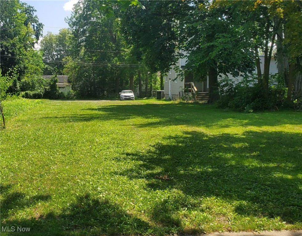 352 8th Street Property Photo 1