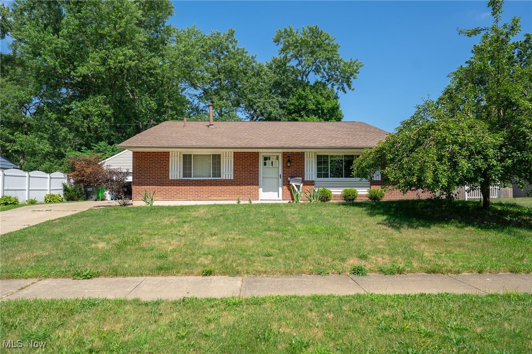 400 Cathy Drive Picture