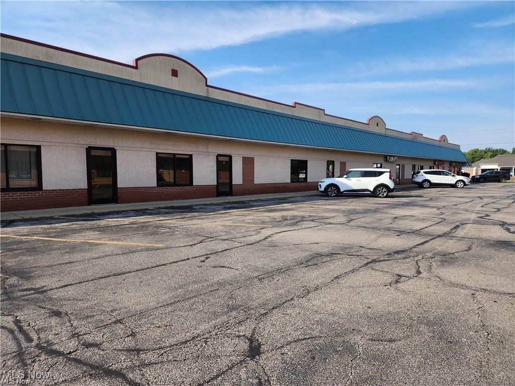511 N Abbe Road E Property Photo 1