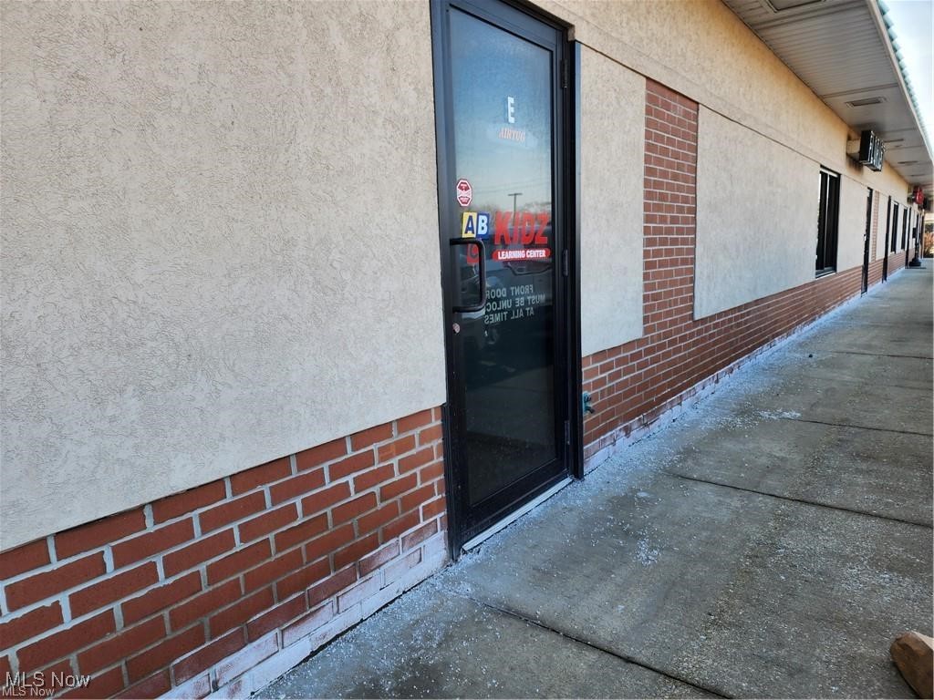 511 N Abbe Road E Property Photo 3