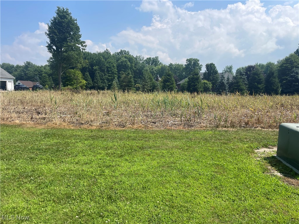 Hideout Court Property Photo 3