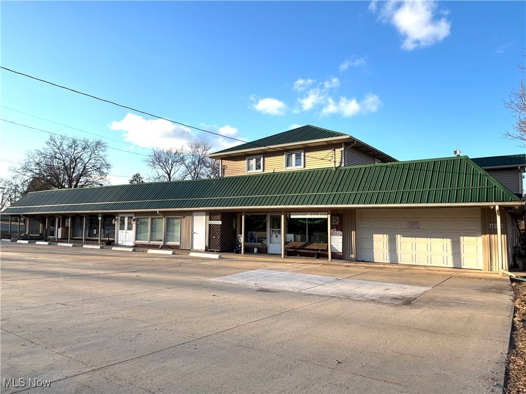 514 E Park Avenue Property Photo 1