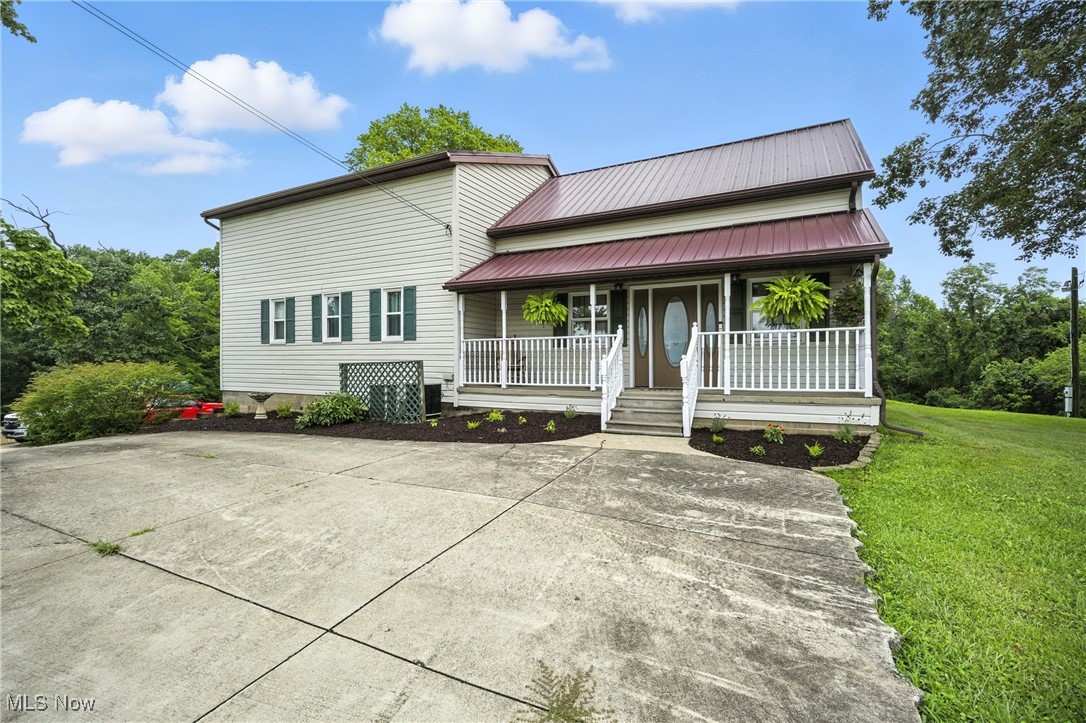 1371 Spider Ridge Road Property Photo 1