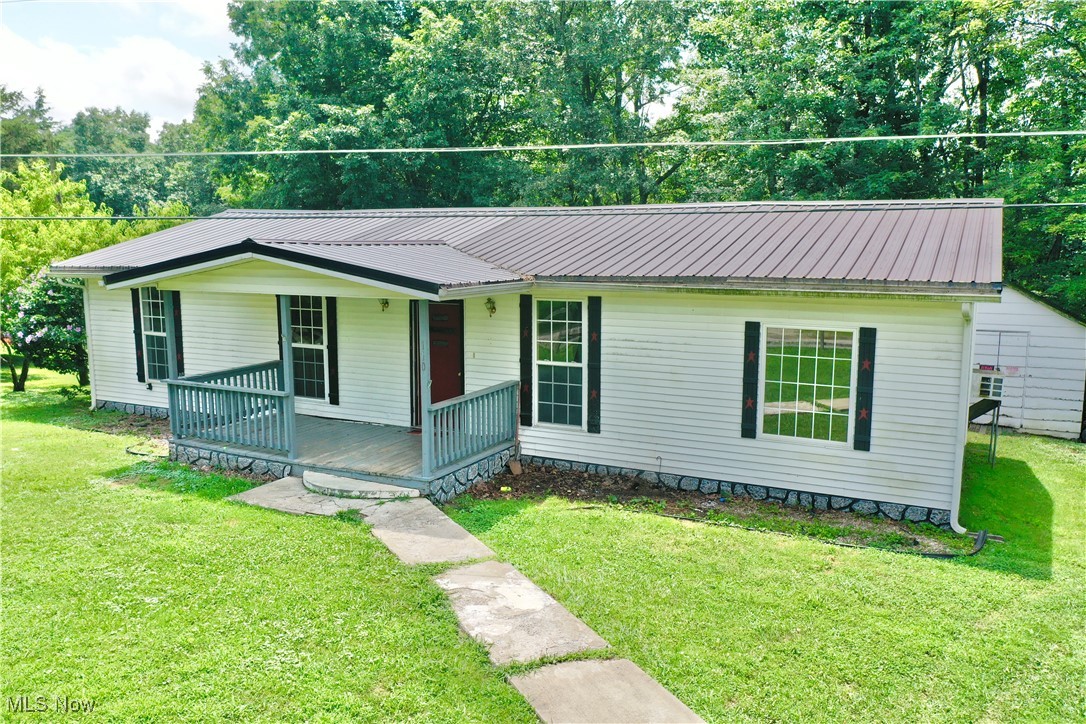 110 Horse Ridge Drive Property Photo 1