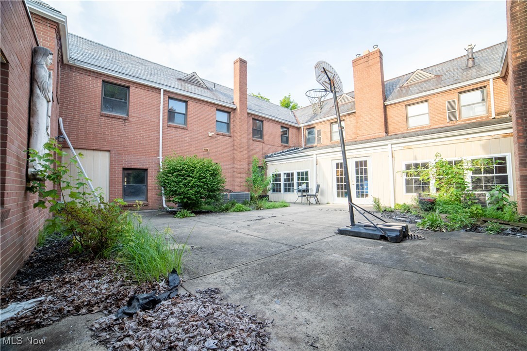 795-796 5th Street Property Photo 19