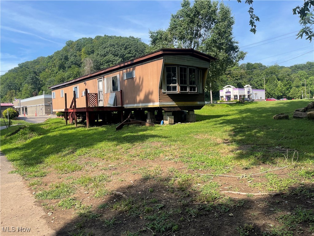 421 1/2 West Main St Property Photo 1