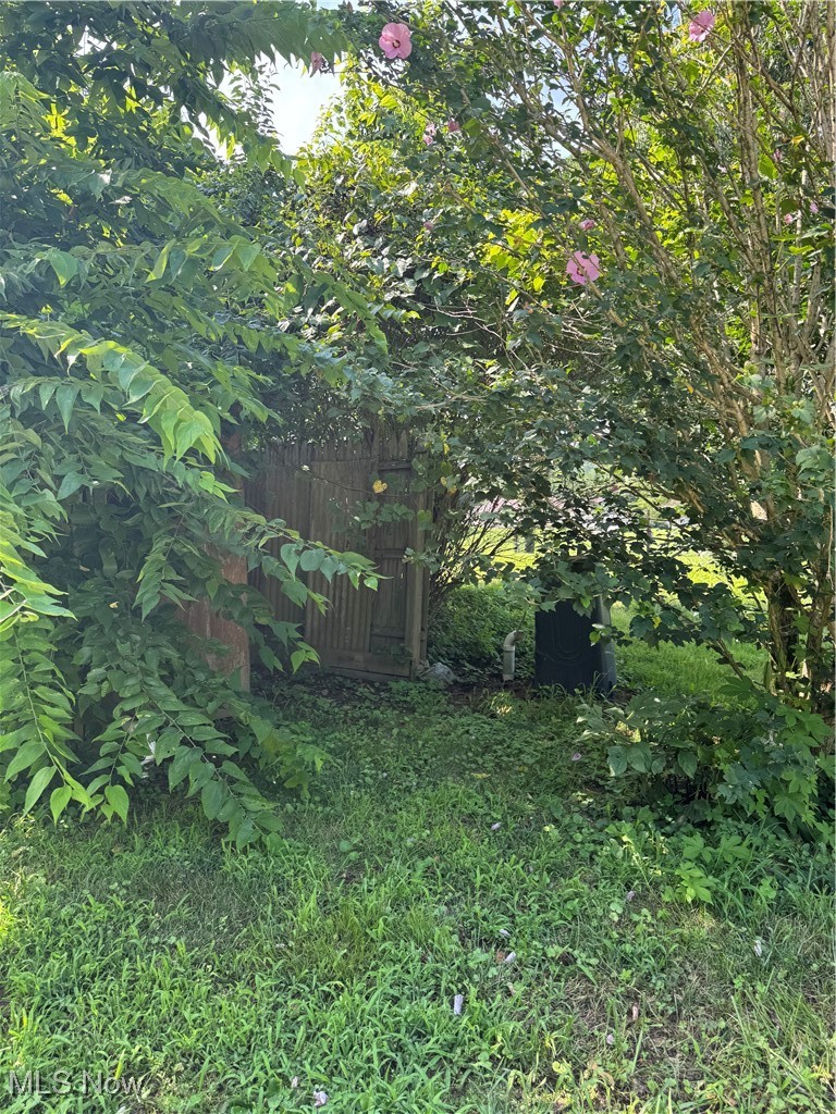 37020 Monroe Street Property Photo 13