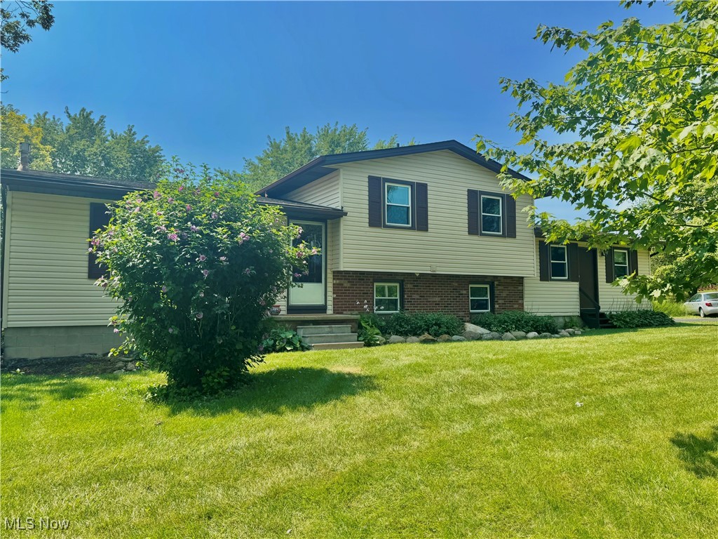 2694 Frost Road Property Photo 1