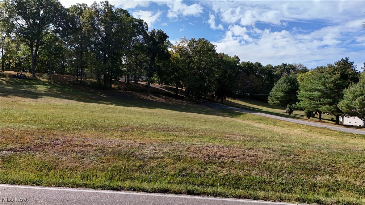 Pleasant Valley Drive Property Photo 1