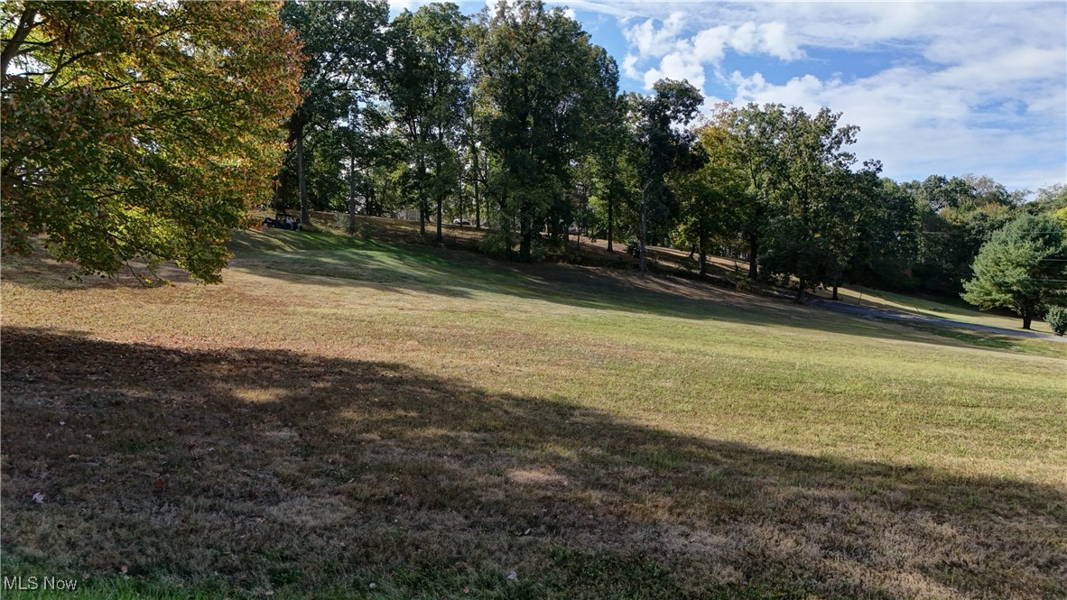 Pleasant Valley Drive Property Photo 4