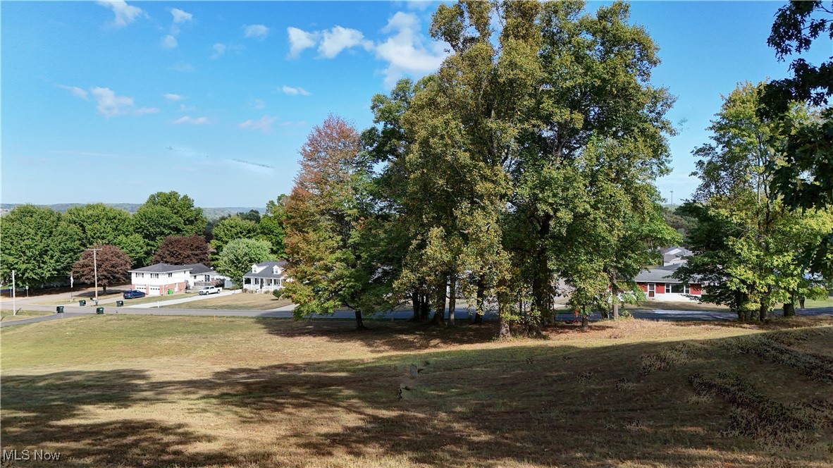 Pleasant Valley Drive Property Photo 6
