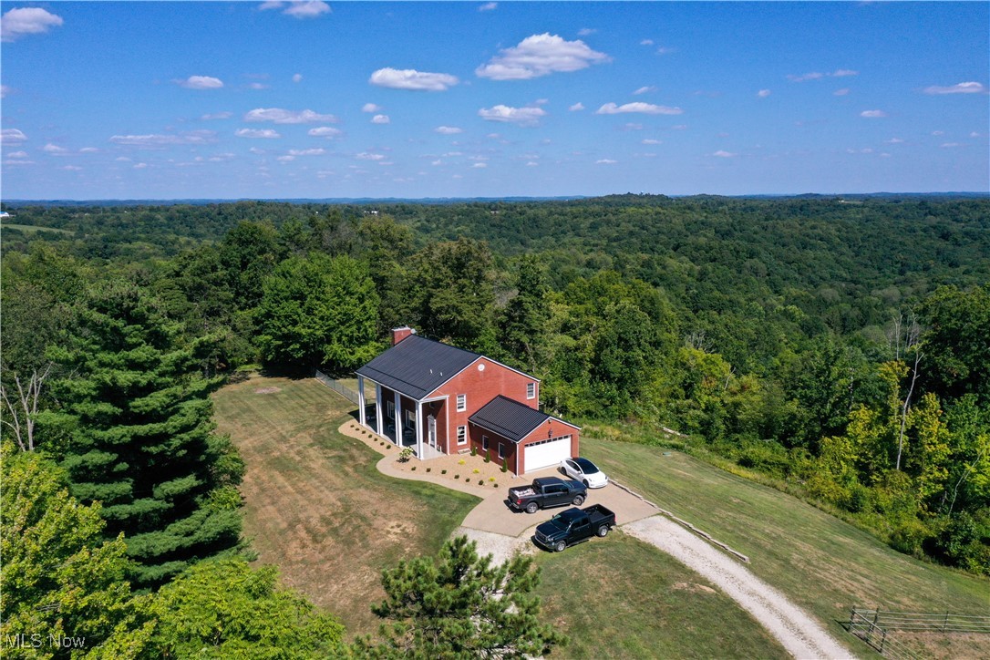 10084 Cadiz Road Property Photo 4