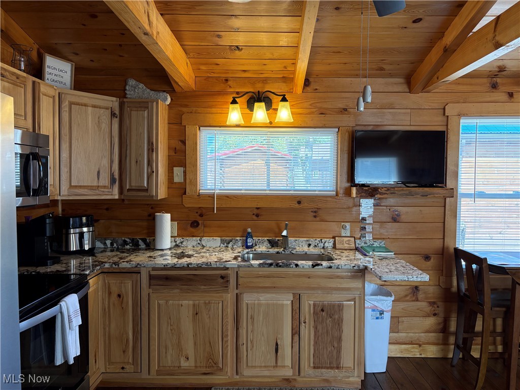 5919 Lake Road W 18 Property Photo 7