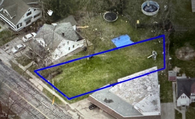 Lake Avenue Property Photo 2