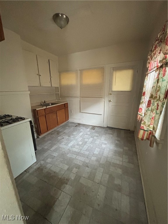 3661 E 146th Street Property Photo 4