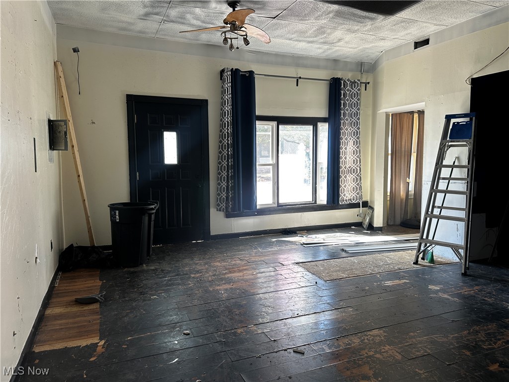 654 S Zane Highway Property Photo 8