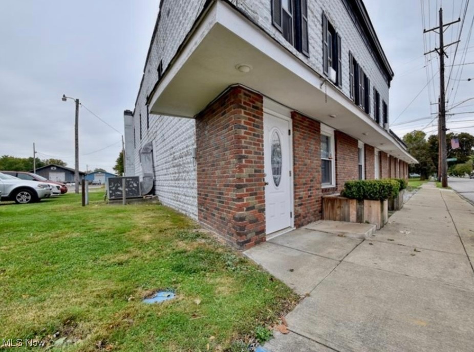 4196 Main Street Property Photo 1