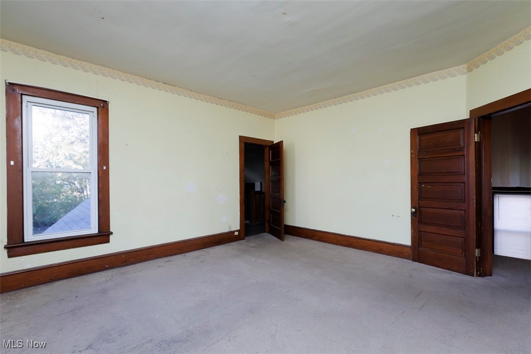113 E 4th Street Property Photo 11