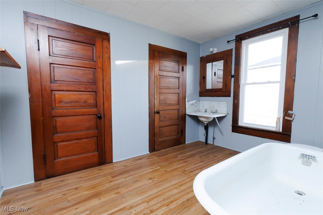 113 E 4th Street Property Photo 14