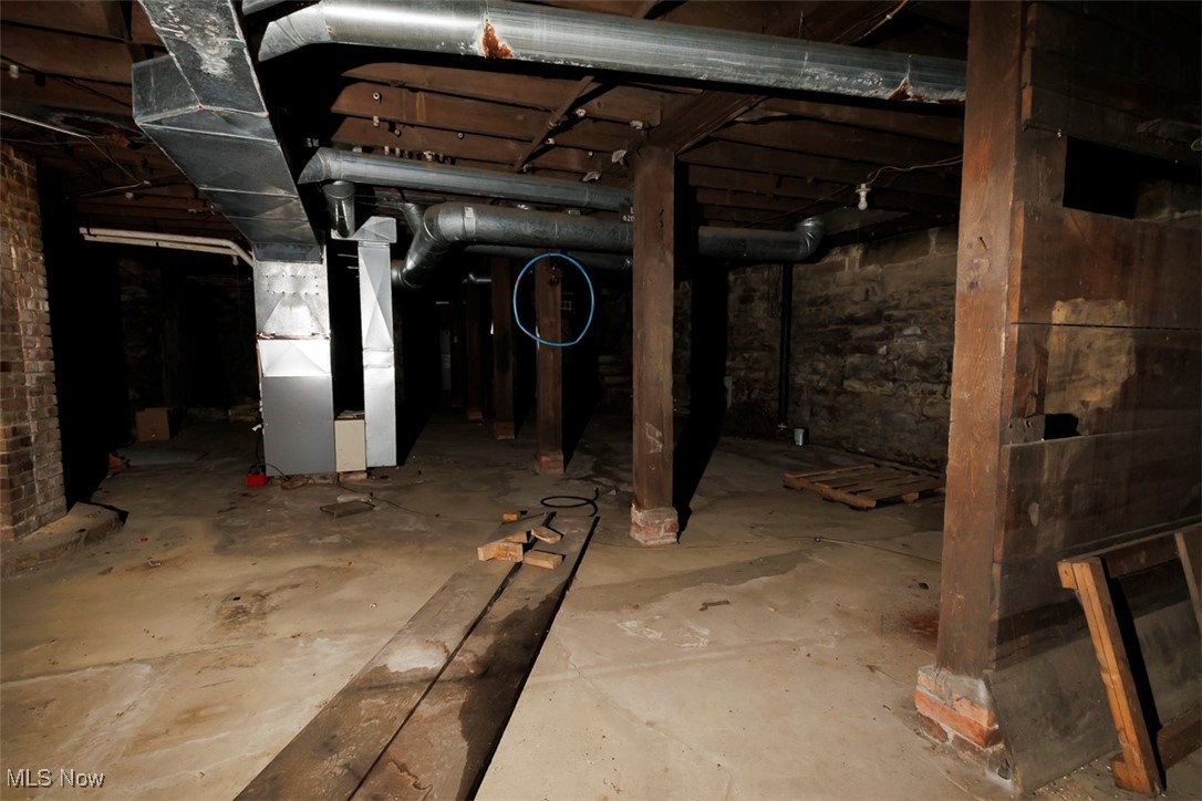 113 E 4th Street Property Photo 21