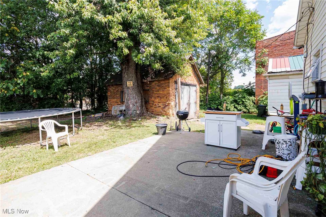 113 E 4th Street Property Photo 26